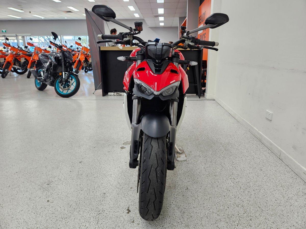 2022 DUCATI STREETFIGHTER V4 SPORTS