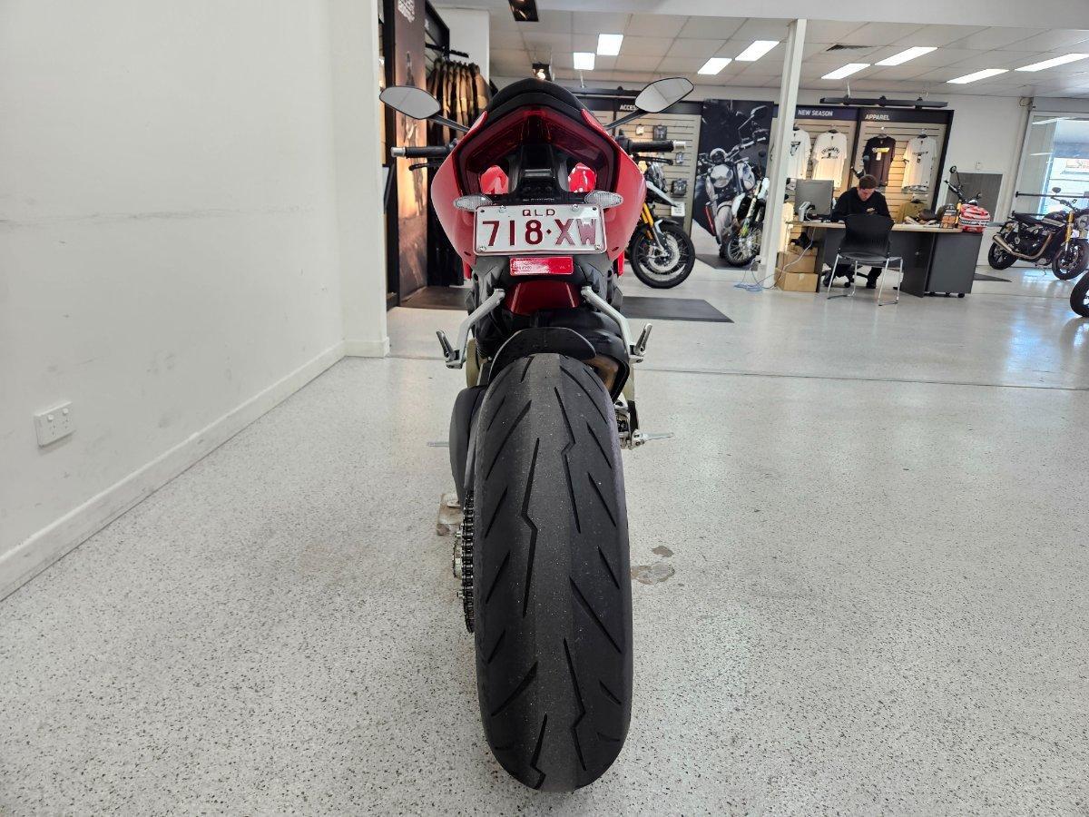 2022 DUCATI STREETFIGHTER V4 SPORTS