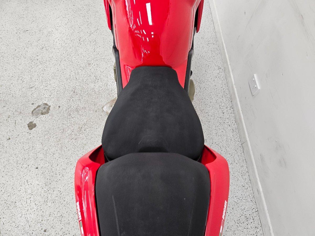 2022 DUCATI STREETFIGHTER V4 SPORTS