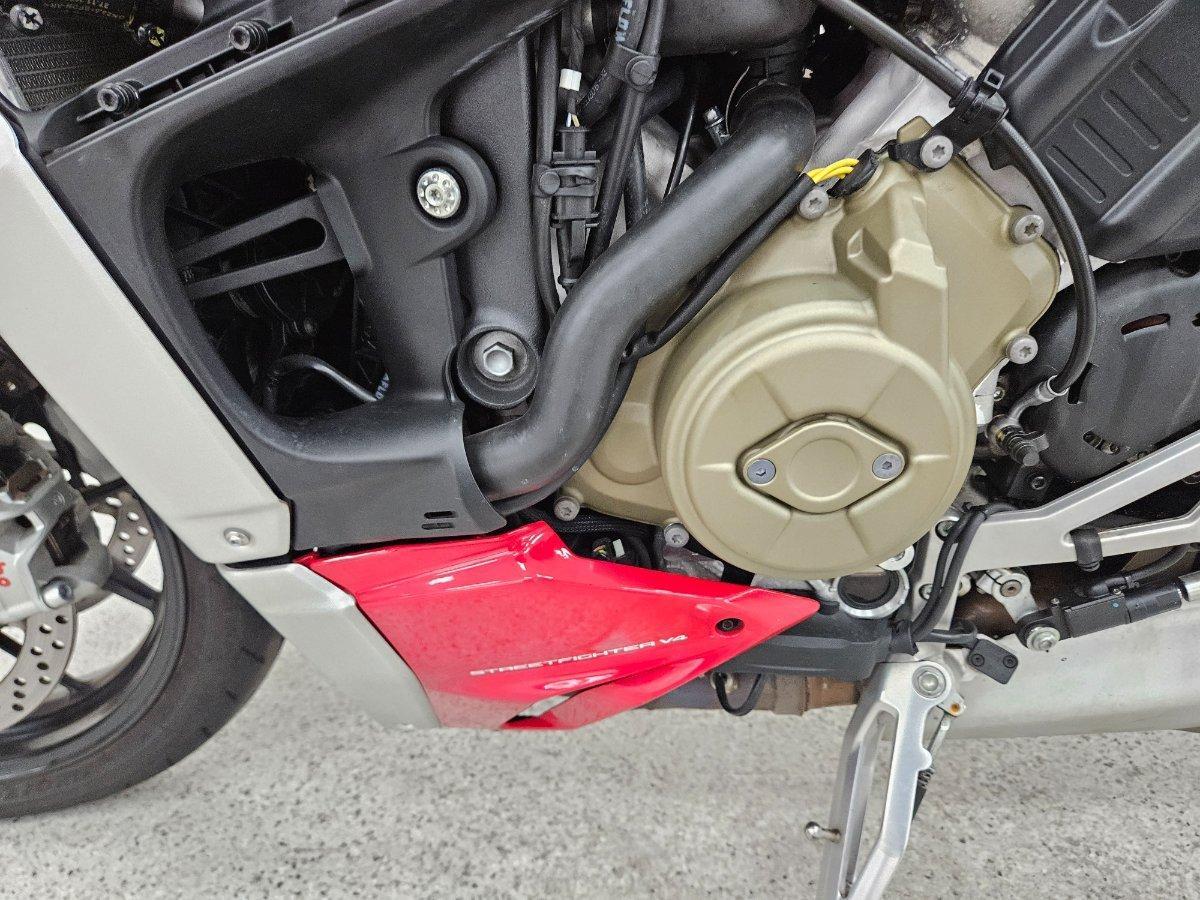 2022 DUCATI STREETFIGHTER V4 SPORTS