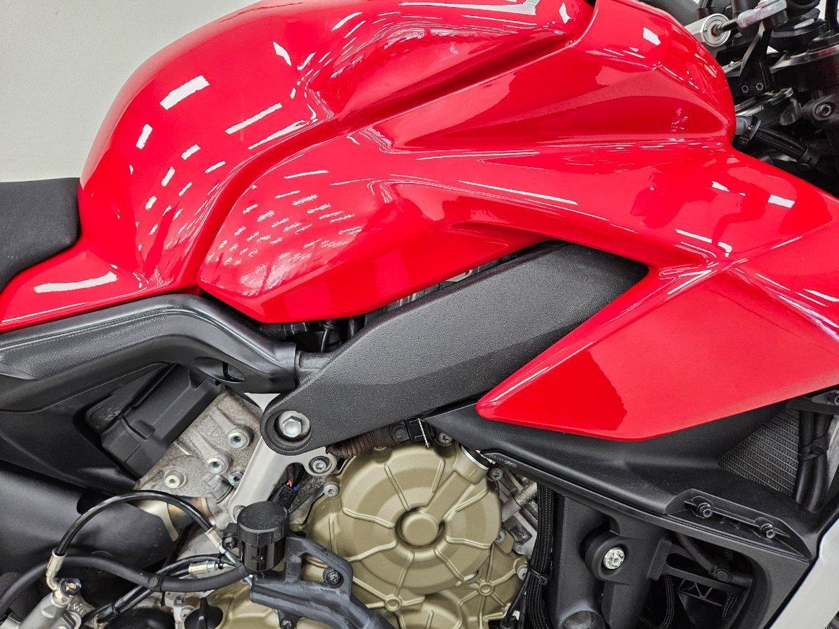 2022 DUCATI STREETFIGHTER V4 SPORTS