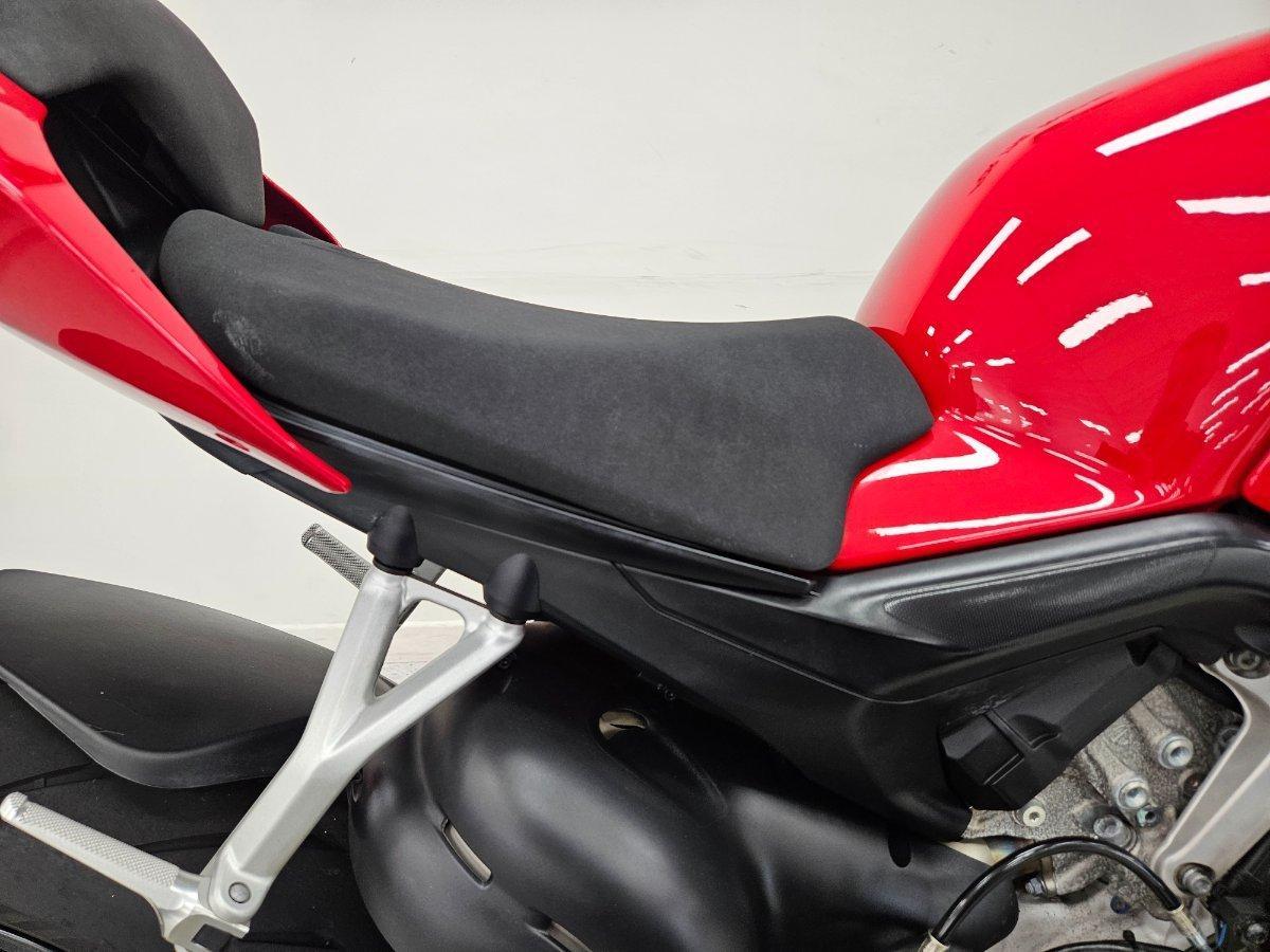 2022 DUCATI STREETFIGHTER V4 SPORTS