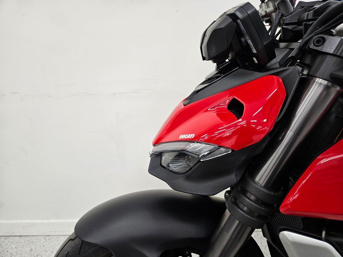 2022 DUCATI STREETFIGHTER V4 SPORTS