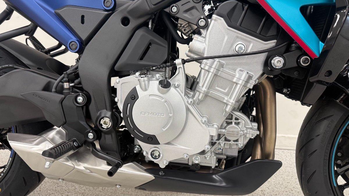 2026 CF MOTO 675 NK ROAD