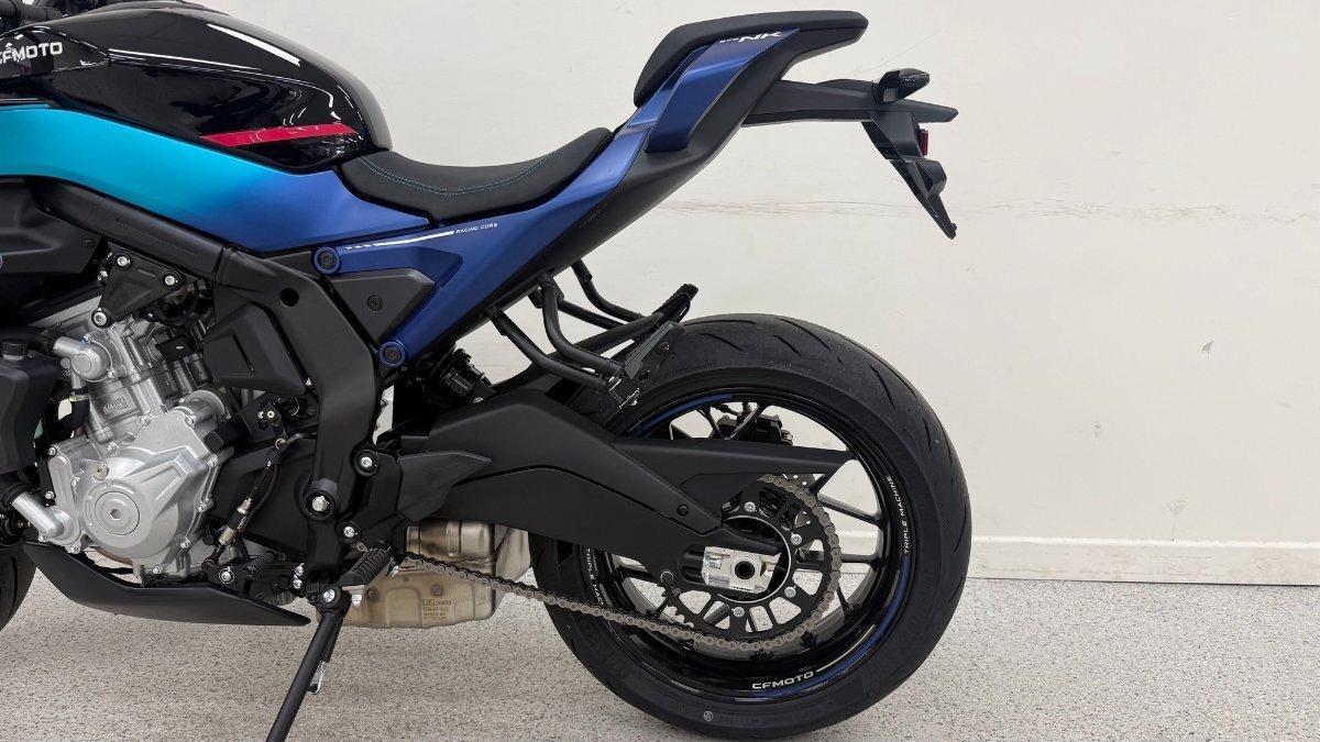 2026 CF MOTO 675 NK ROAD
