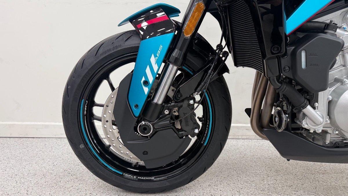 2026 CF MOTO 675 NK ROAD