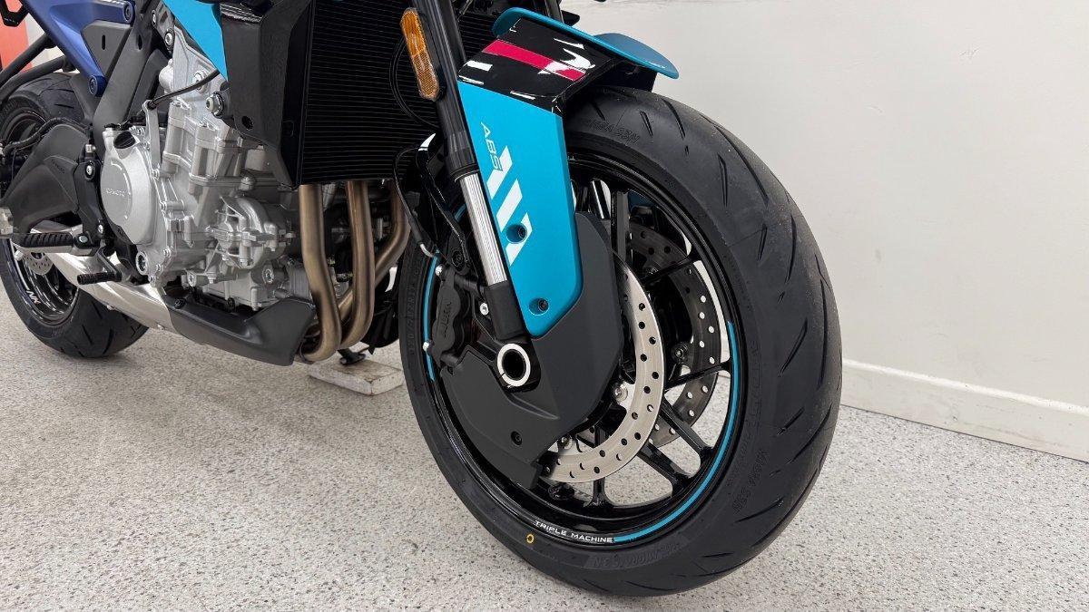 2026 CF MOTO 675 NK ROAD