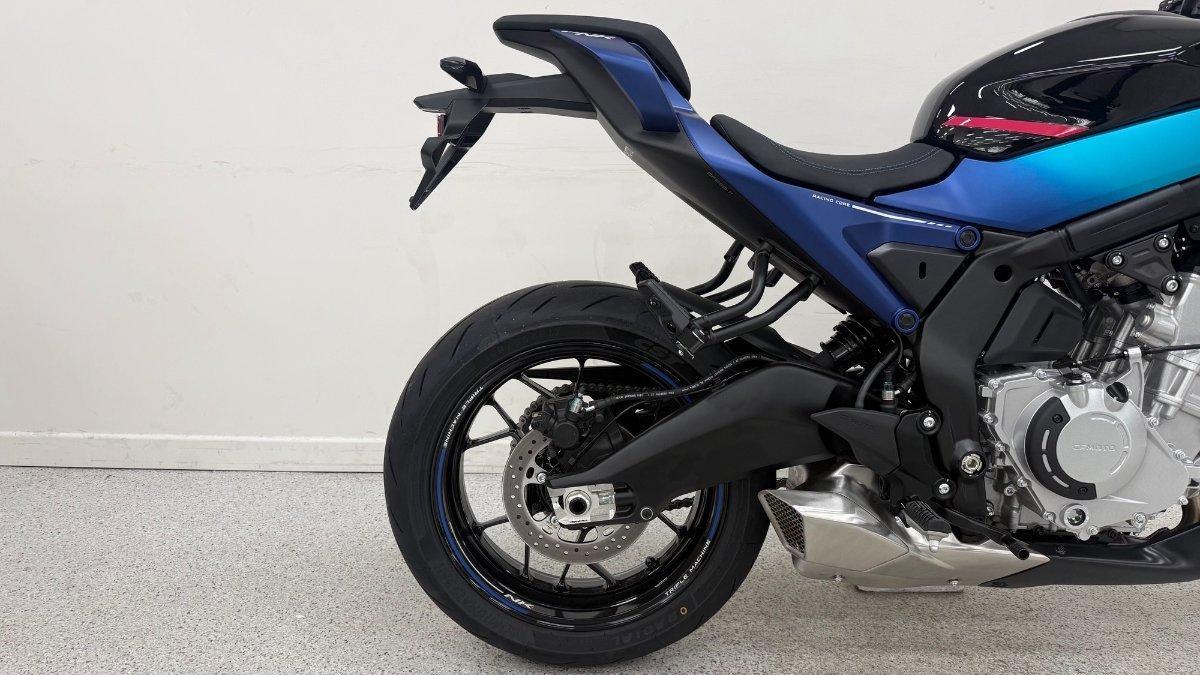 2026 CF MOTO 675 NK ROAD