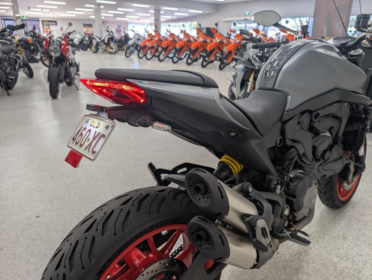 2022 DUCATI MONSTER 937 ROAD