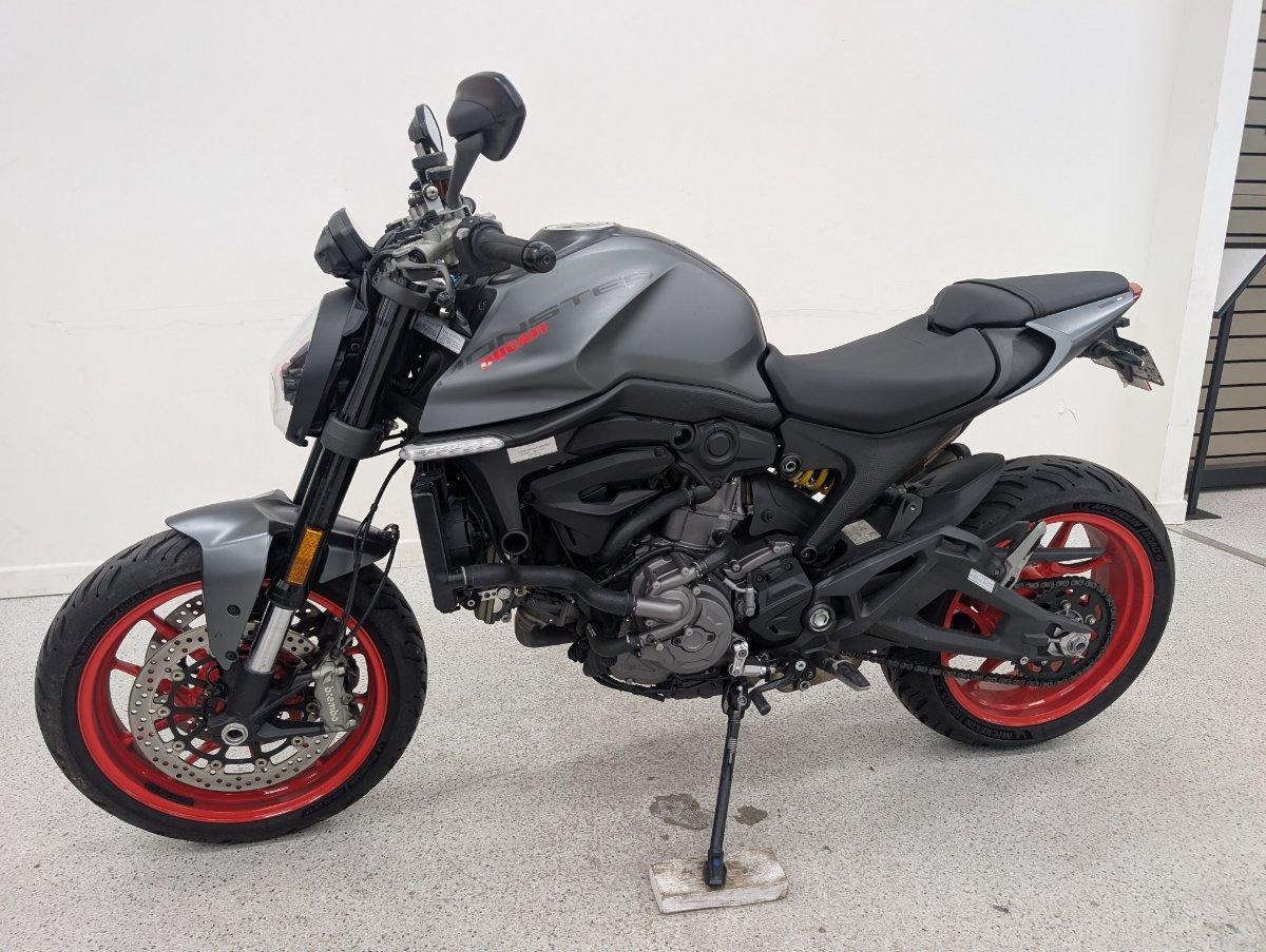 2022 DUCATI MONSTER 937 ROAD