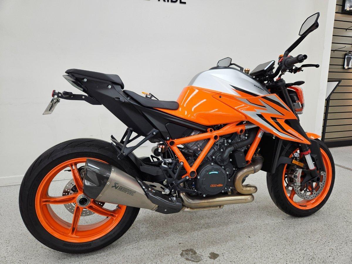 2023 KTM 1290 SUPER DUKE R SPORTS