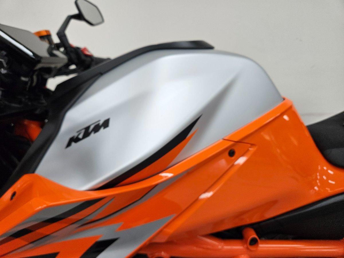 2023 KTM 1290 SUPER DUKE R SPORTS