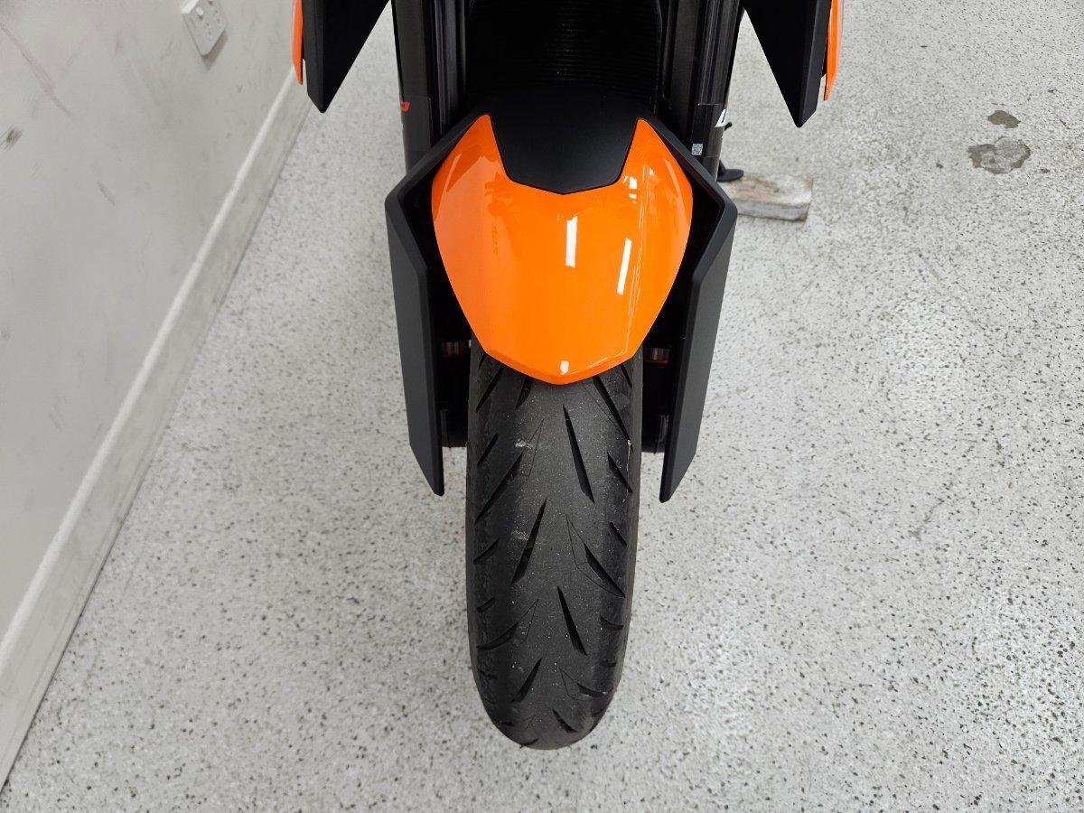 2023 KTM 1290 SUPER DUKE R SPORTS