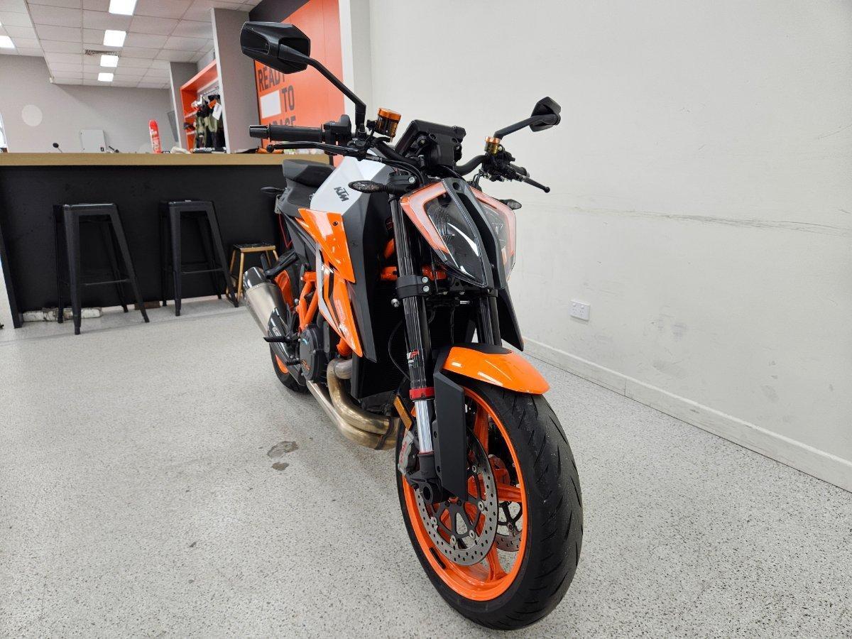 2023 KTM 1290 SUPER DUKE R SPORTS
