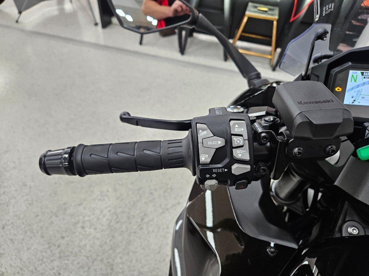 2026 KAWASAKI NINJA 1100SX SPORTS