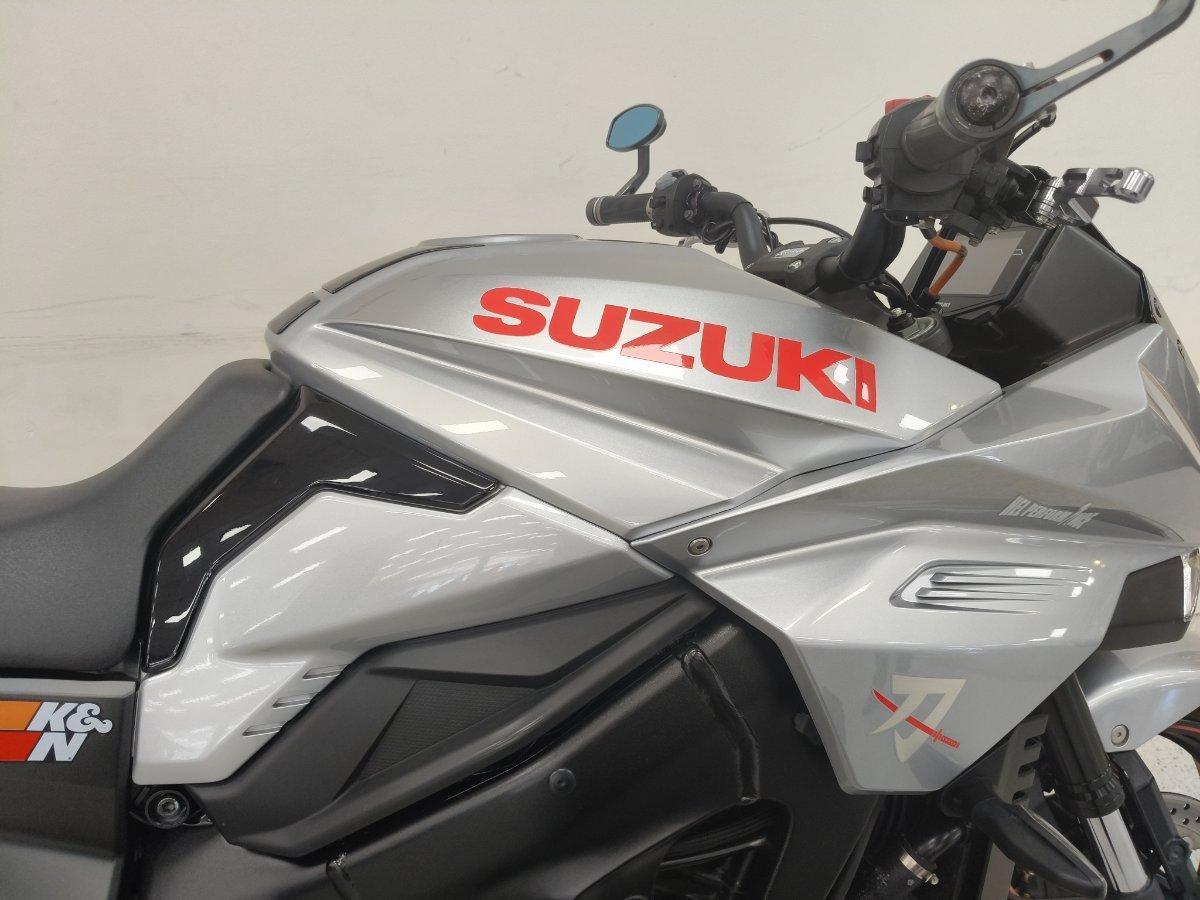 2019 SUZUKI GSX-S1000 ROAD