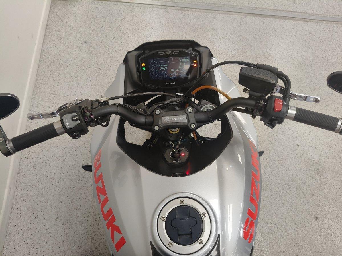 2019 SUZUKI GSX-S1000 ROAD