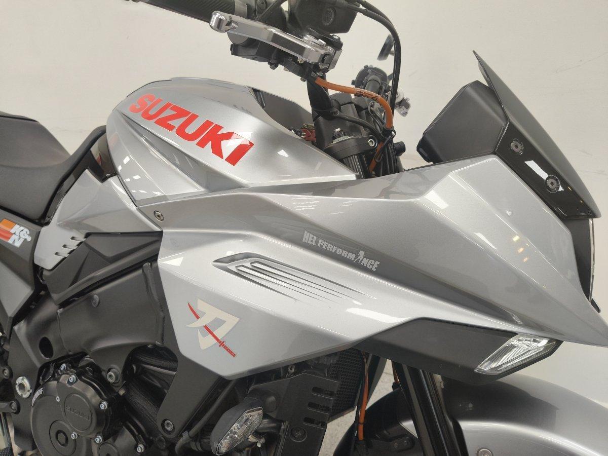2019 SUZUKI GSX-S1000 ROAD