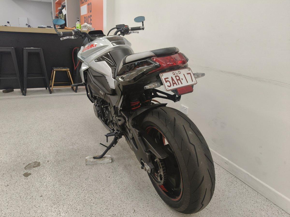 2019 SUZUKI GSX-S1000 ROAD