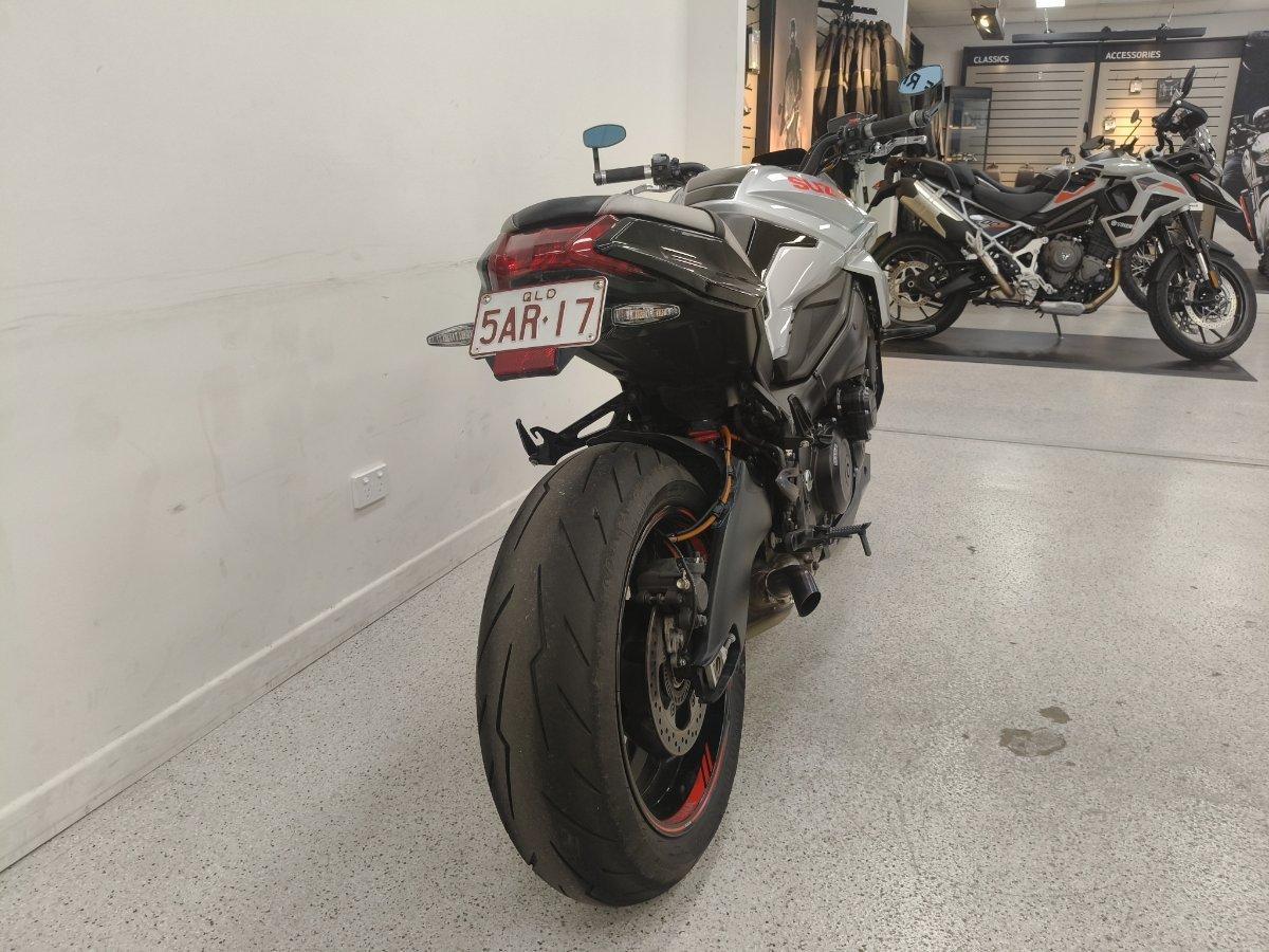 2019 SUZUKI GSX-S1000 ROAD
