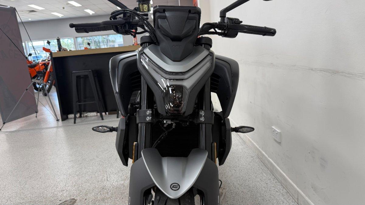 2026 CF MOTO 450 NK ROAD