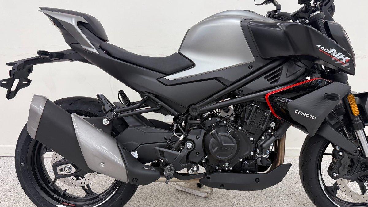 2026 CF MOTO 450 NK ROAD