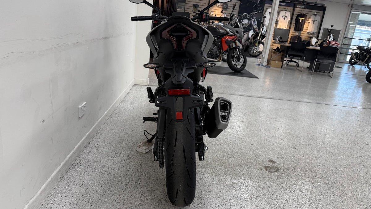 2026 CF MOTO 450 NK ROAD