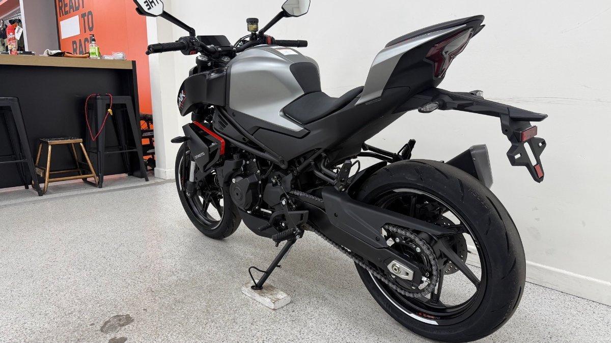 2026 CF MOTO 450 NK ROAD