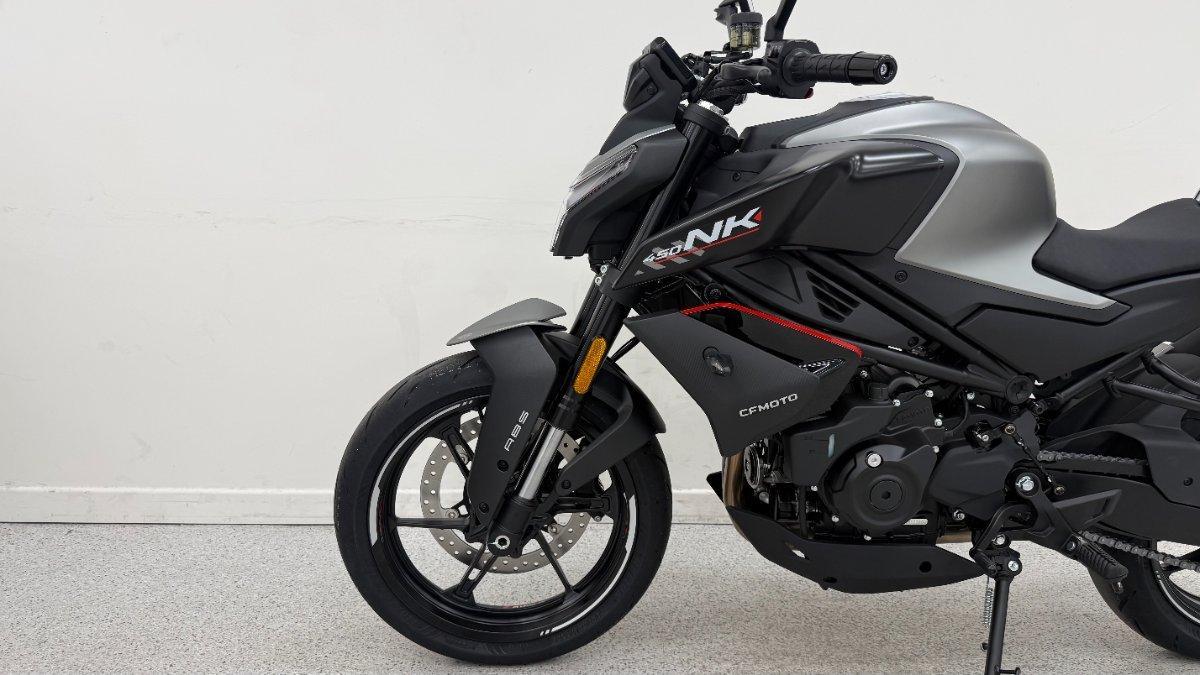 2026 CF MOTO 450 NK ROAD