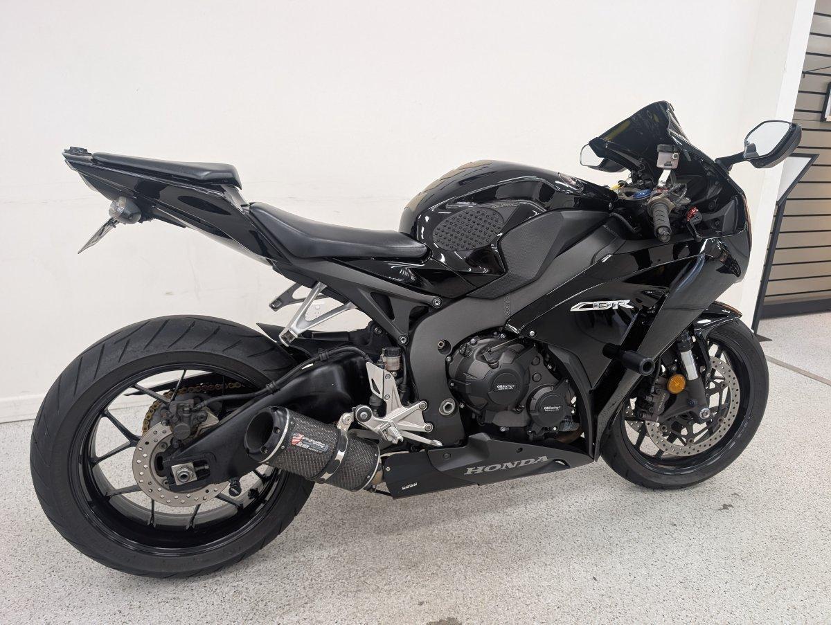 2013 HONDA CBR1000RR (FIREBLADE) SPORTS