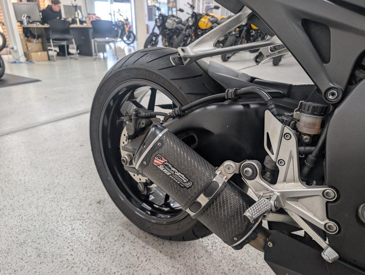 2013 HONDA CBR1000RR (FIREBLADE) SPORTS