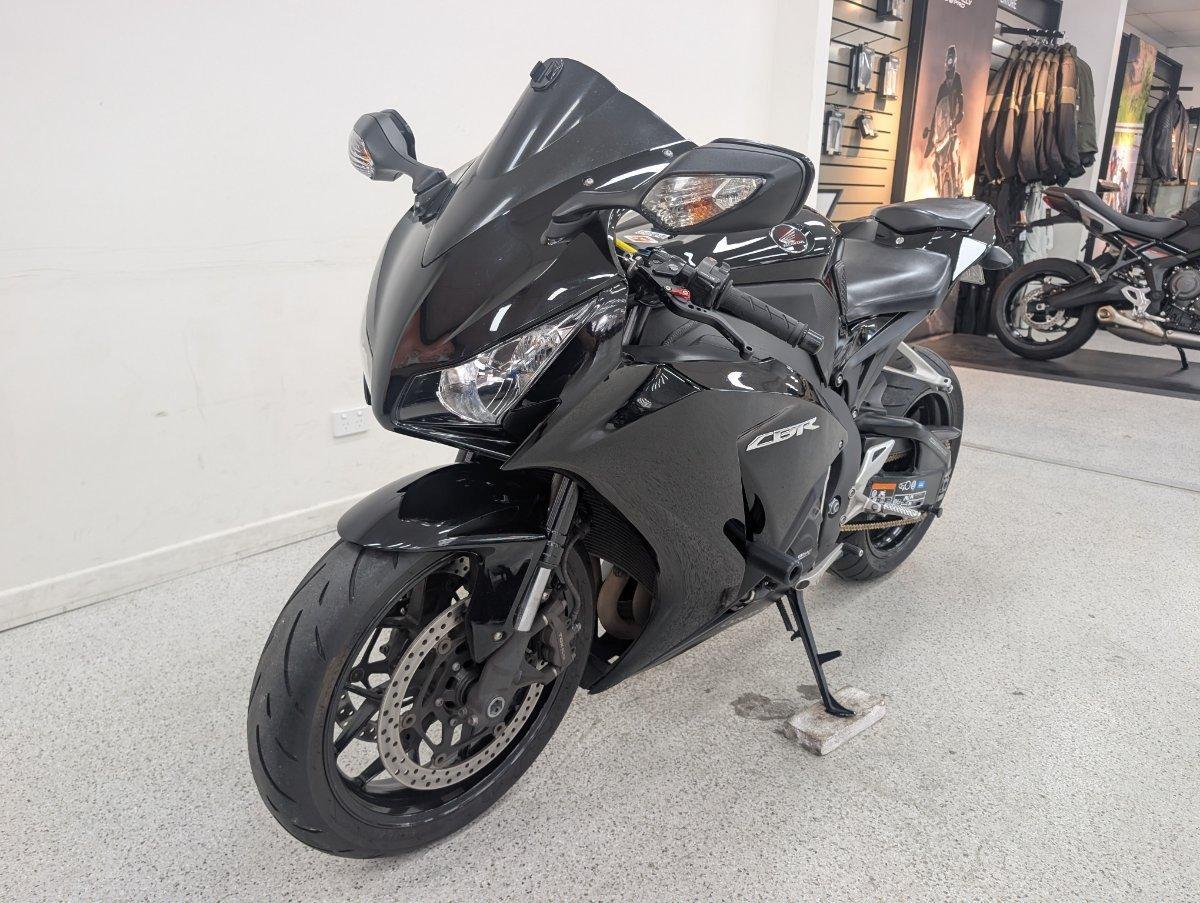2013 HONDA CBR1000RR (FIREBLADE) SPORTS