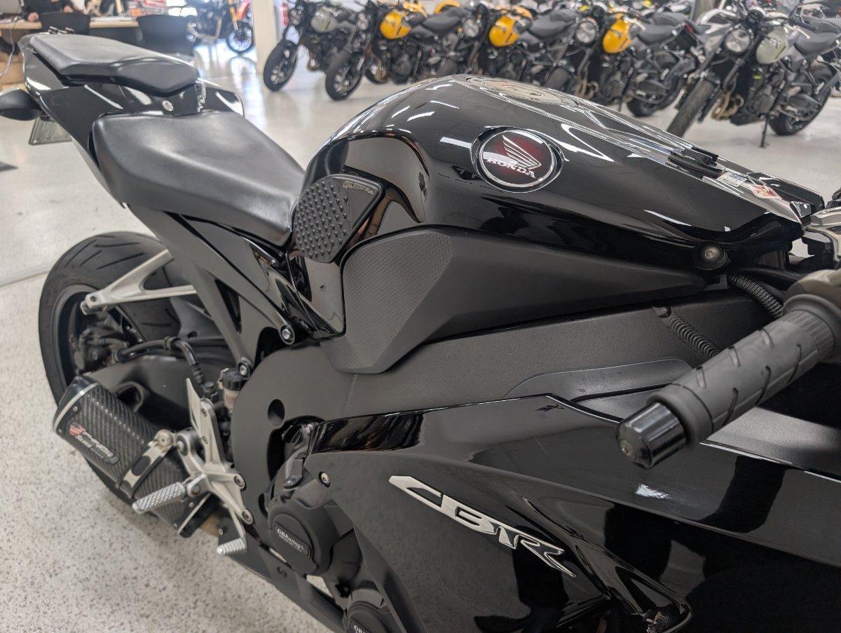 2013 HONDA CBR1000RR (FIREBLADE) SPORTS