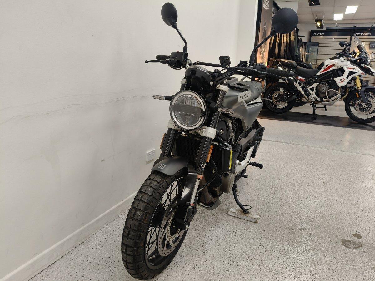 2020 HUSQVARNA SVARTPILEN 401 ROAD