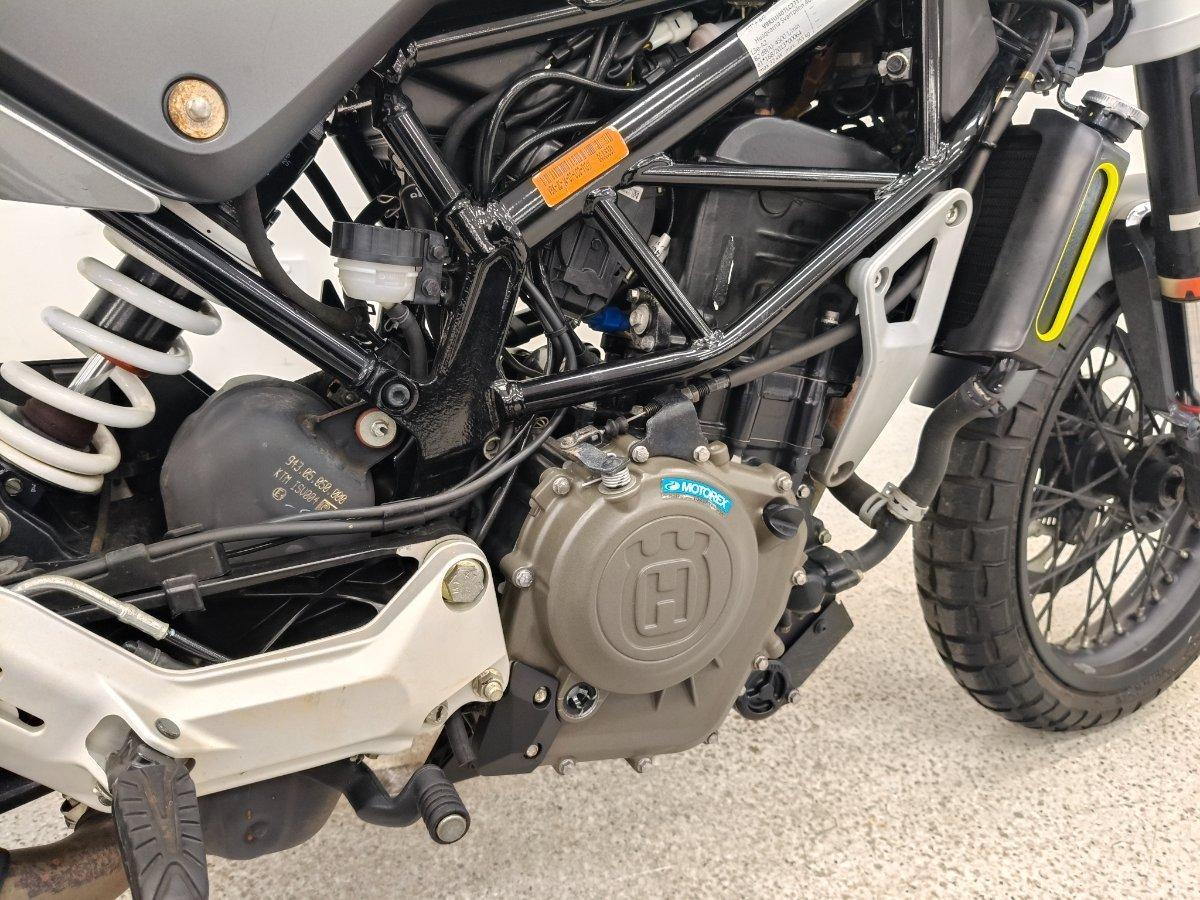 2020 HUSQVARNA SVARTPILEN 401 ROAD