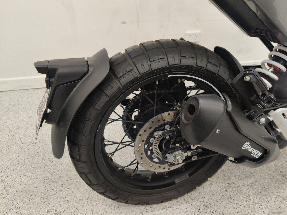 2020 HUSQVARNA SVARTPILEN 401 ROAD