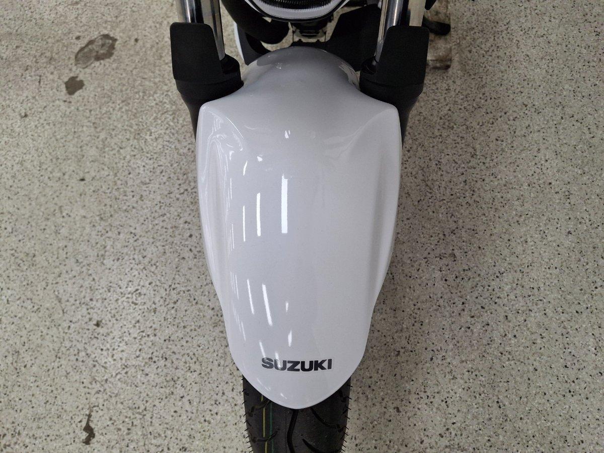 2026 SUZUKI GIXXER ROAD