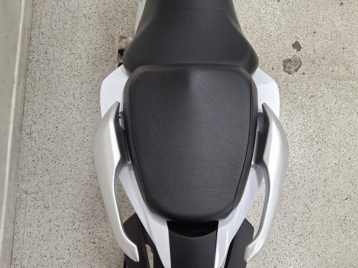 2026 SUZUKI GIXXER ROAD