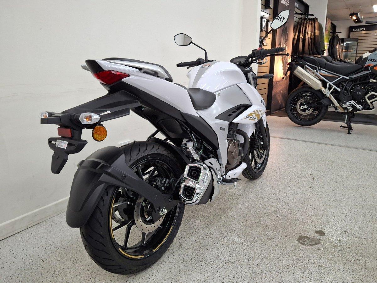 2026 SUZUKI GIXXER ROAD