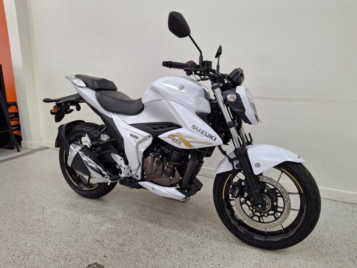 2026 SUZUKI GIXXER ROAD