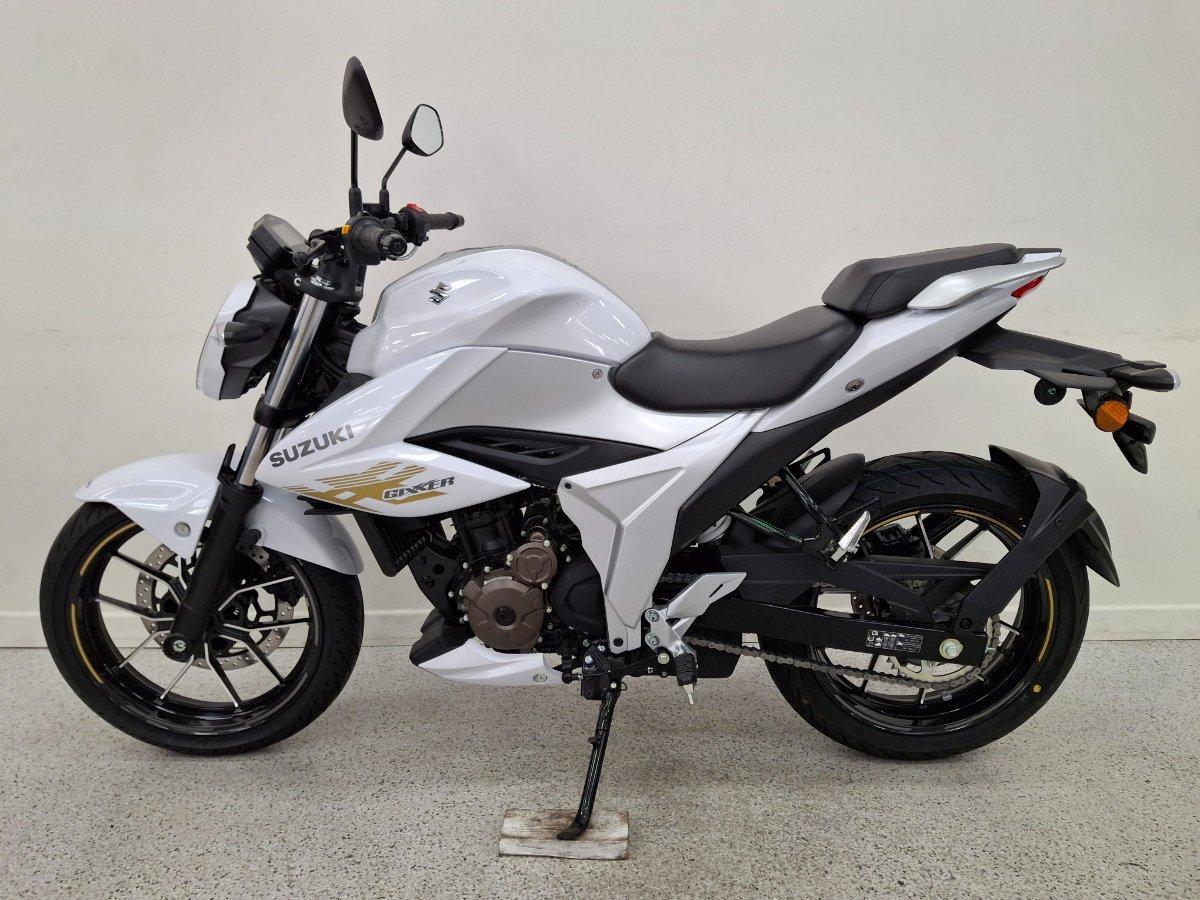 2026 SUZUKI GIXXER ROAD