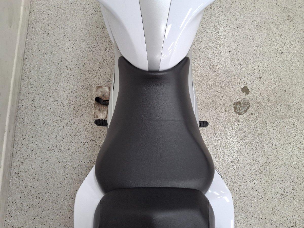2026 SUZUKI GIXXER ROAD