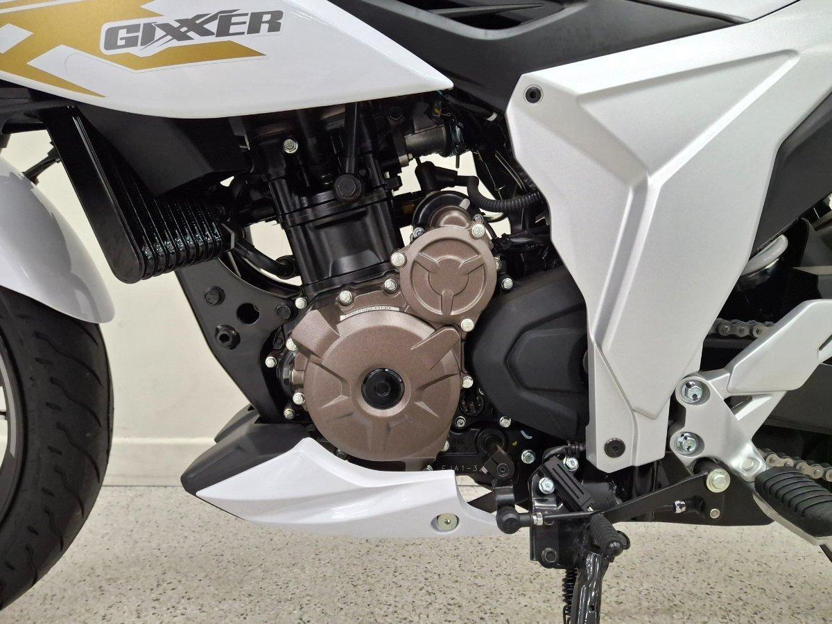 2026 SUZUKI GIXXER ROAD