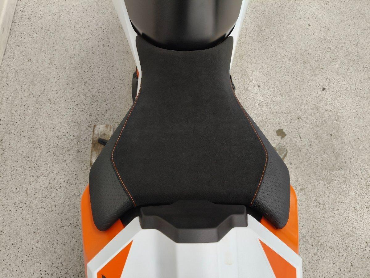 2026 KTM 990 DUKE R ROAD
