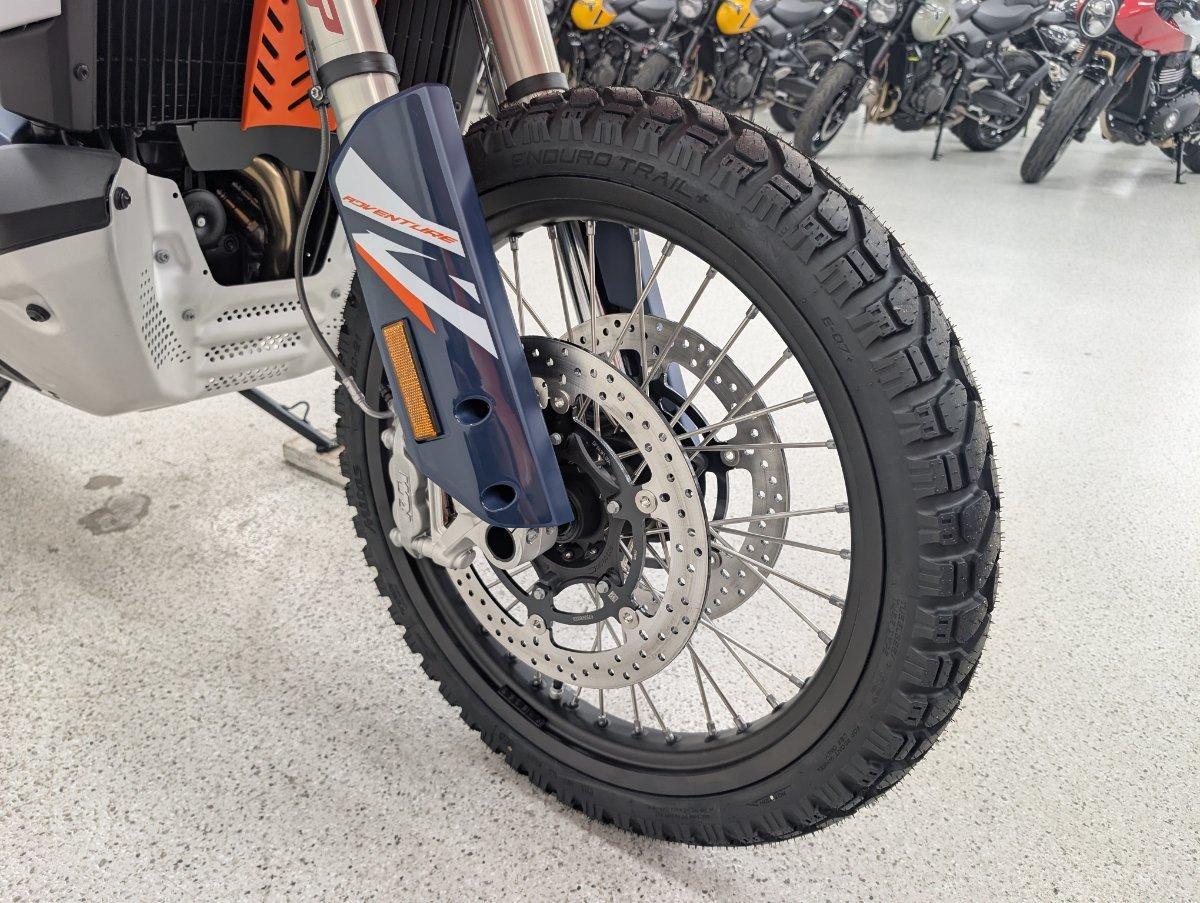 2025 KTM 890 ADVENTURE R DUAL SPORTS