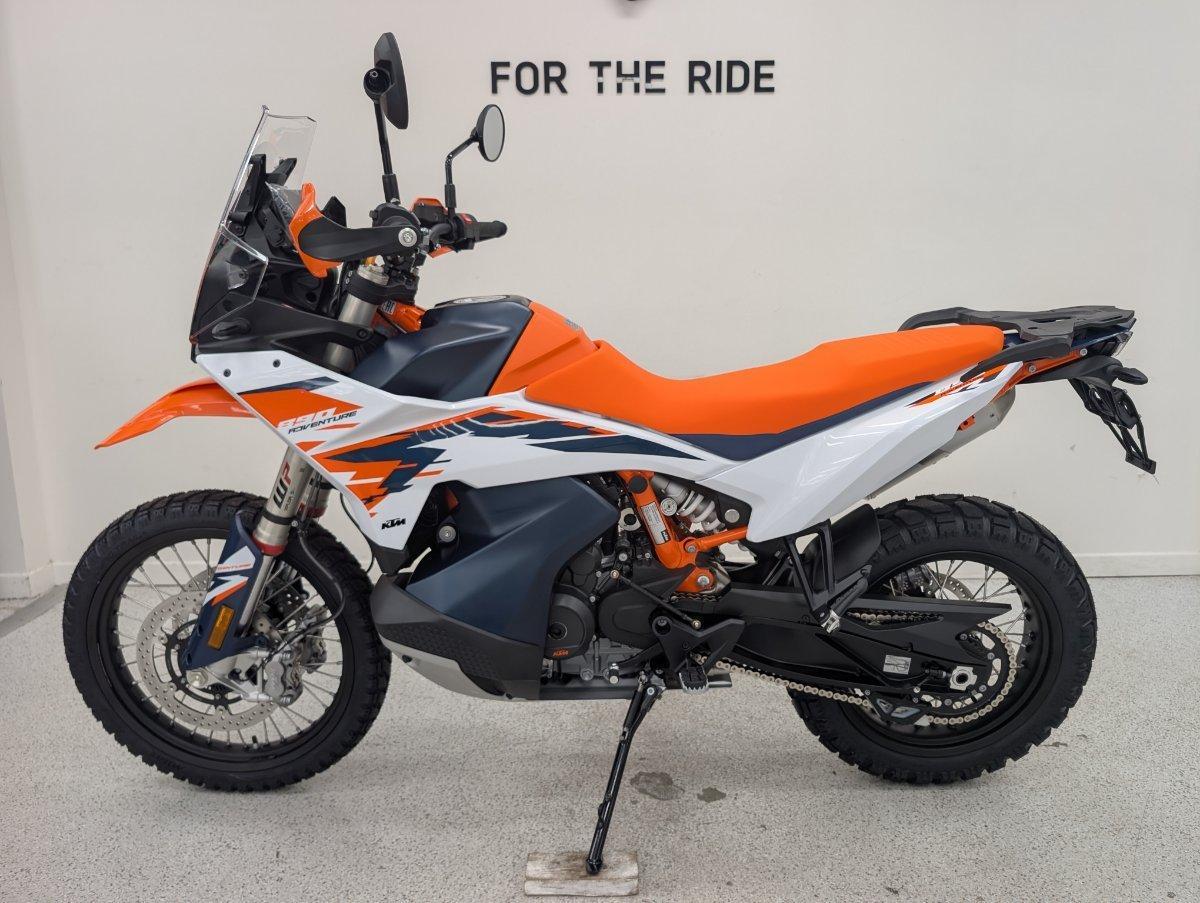 2025 KTM 890 ADVENTURE R DUAL SPORTS