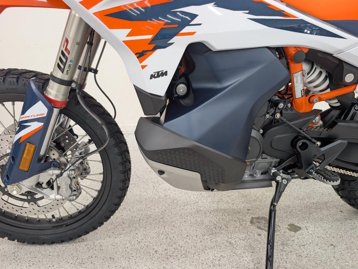 2025 KTM 890 ADVENTURE R DUAL SPORTS