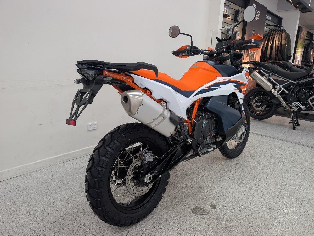 2025 KTM 890 ADVENTURE R DUAL SPORTS