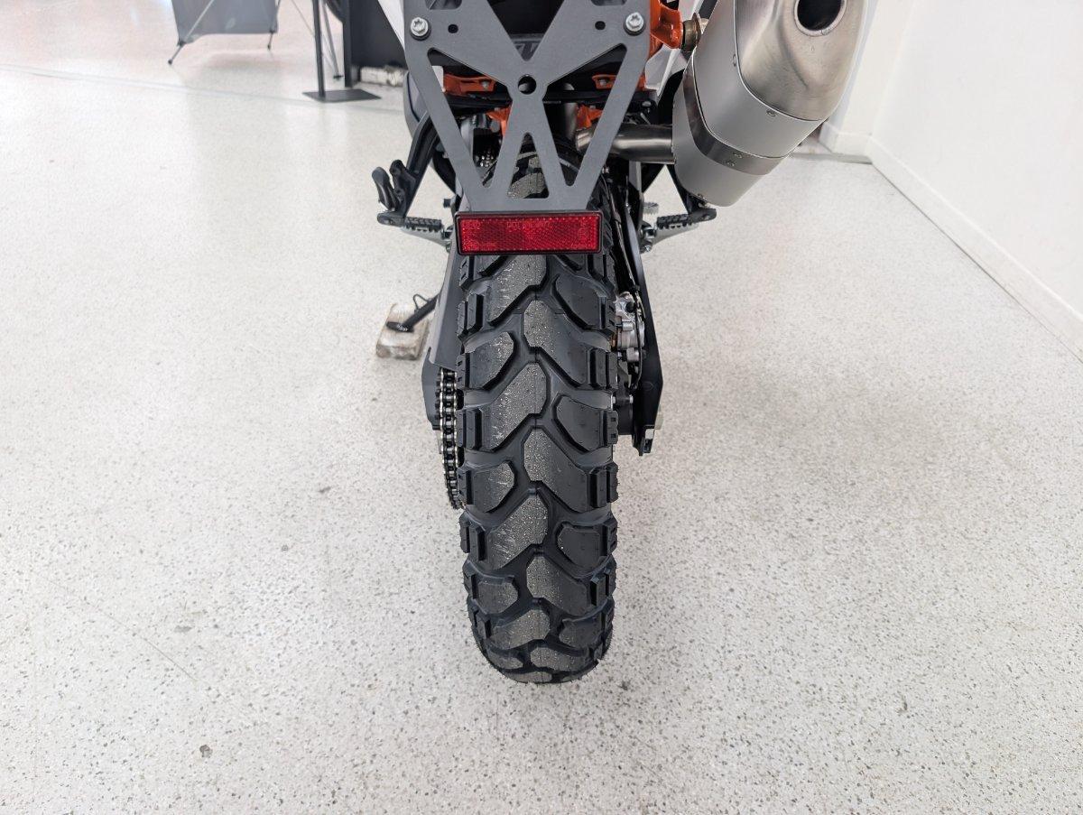 2025 KTM 890 ADVENTURE R DUAL SPORTS