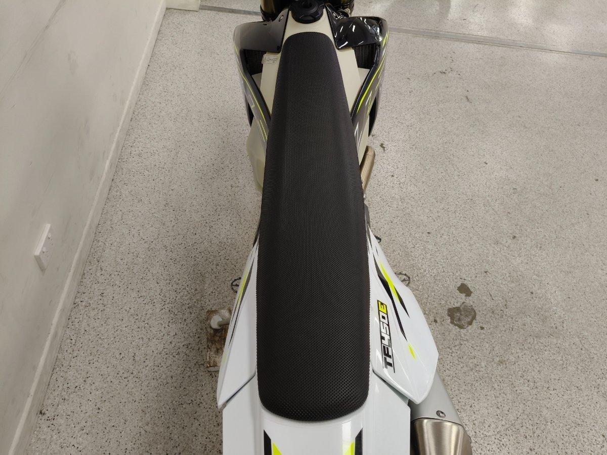 2026 TRIUMPH TF 450-E ENDURO